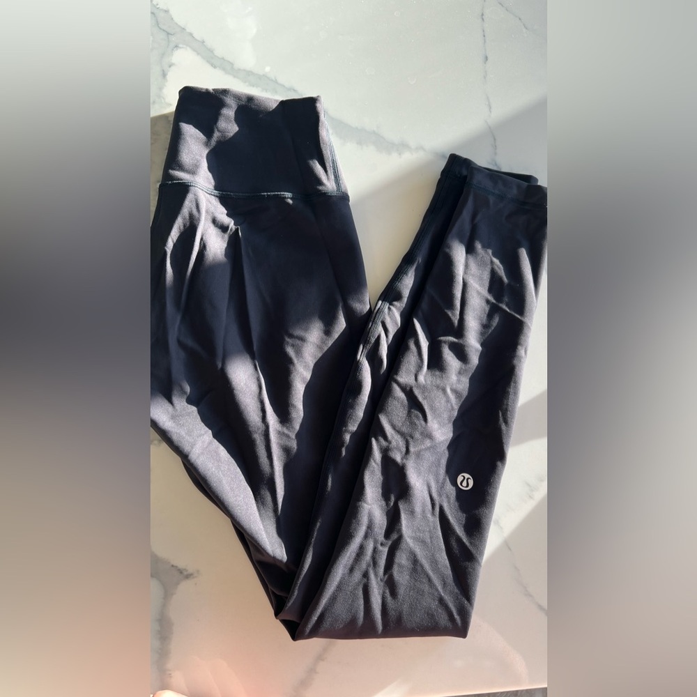 Black Lululemon leggings